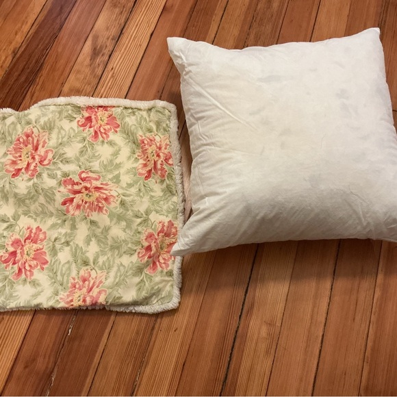 NWOT ARHAUS Goose down Accent Pillow - Picture 7 of 11